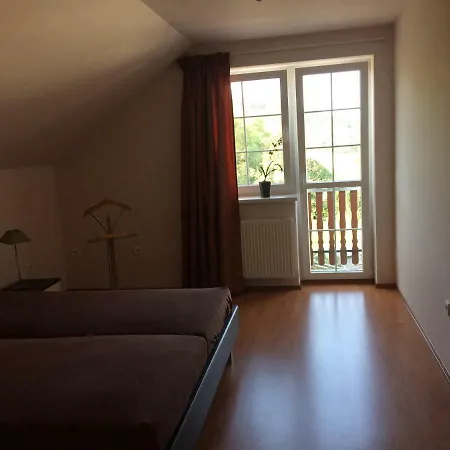 Holiday House Krkonose 펜션 *
